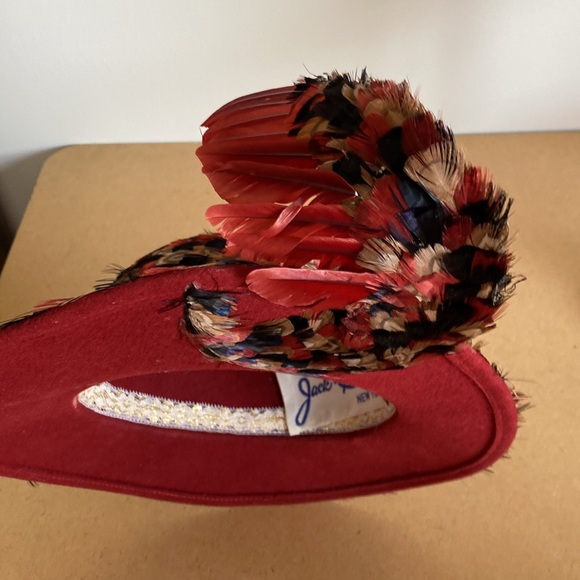 VTG Rare Jack McConnell Feather Hat. Red/Navy Multi Feather Outside - Picture 8 of 16